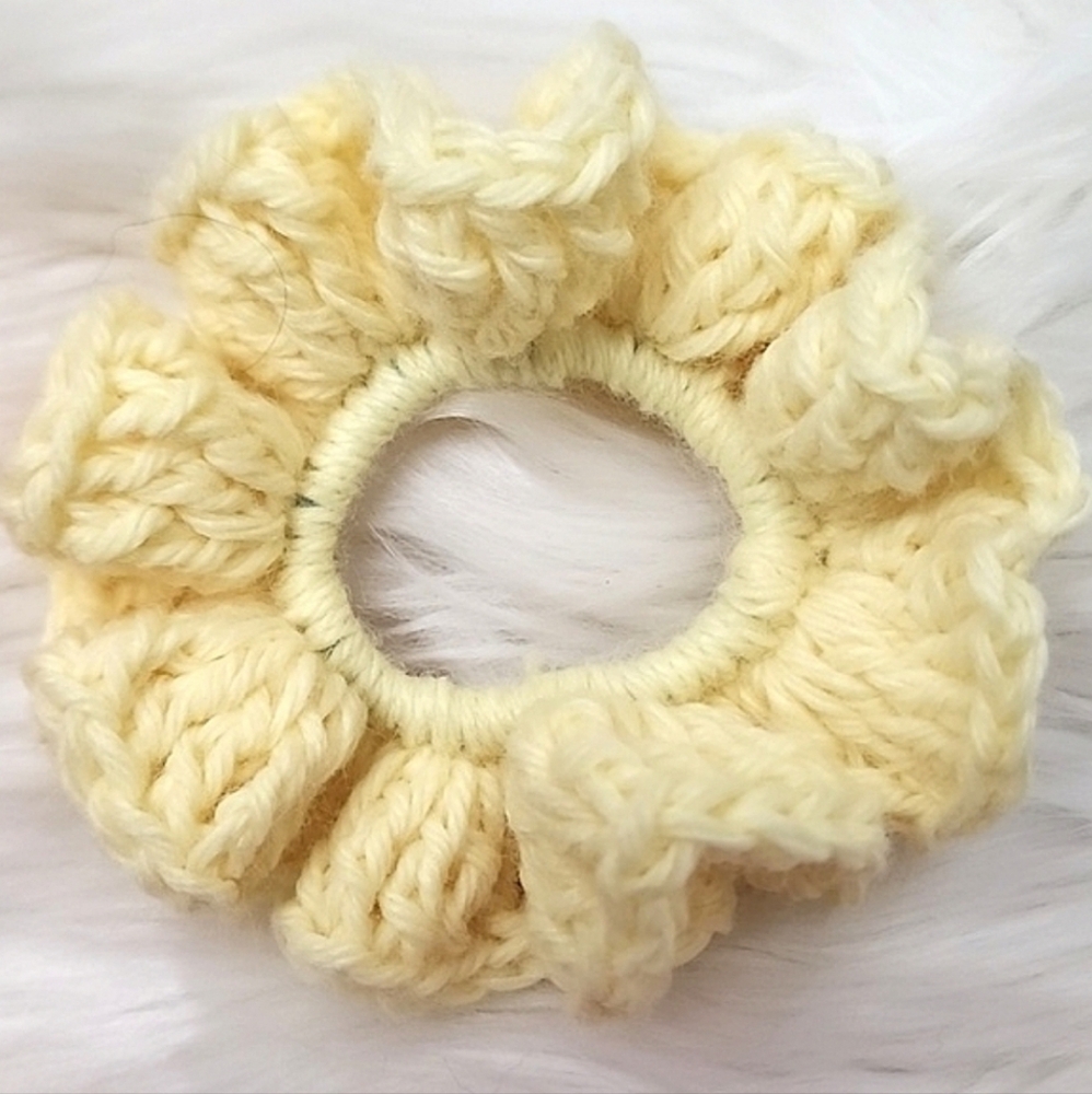 Handmade Textured Crocheted Scrunchies Ponytail Holder Hair Tie Set Of 4 - New - Picture 5 of 11